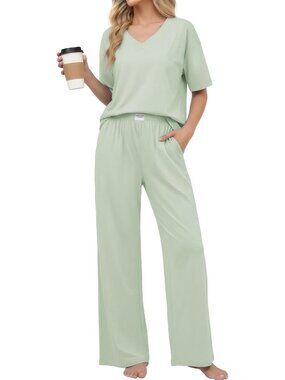 Women's Light Green Cotton Short Sleeve Sleepwear Pant Pockets Pajama Set